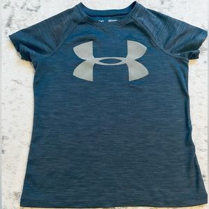 Boy’s UA t-shirt